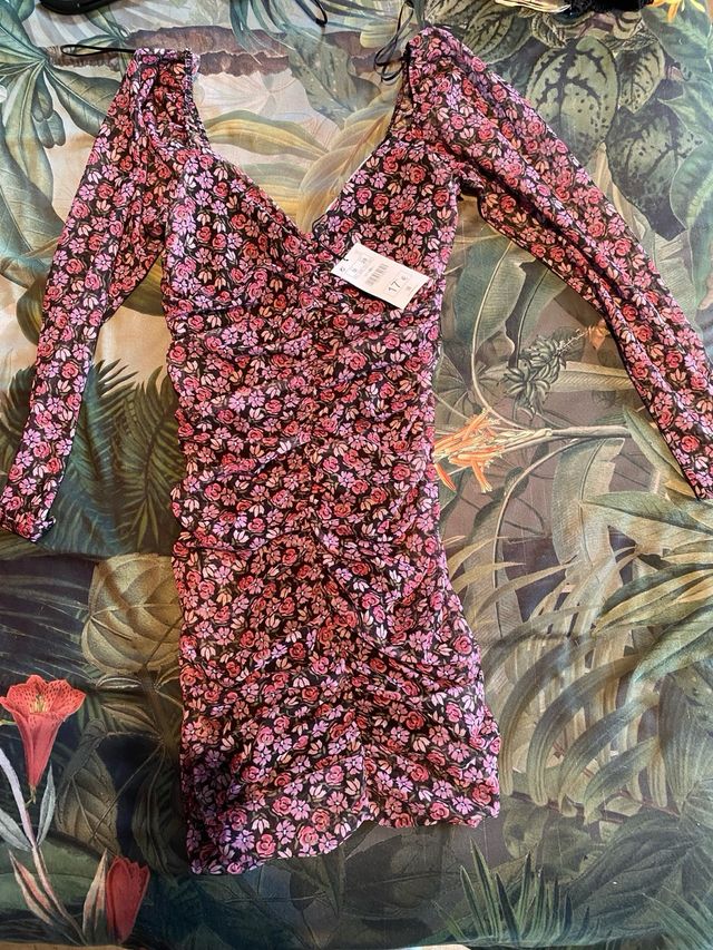 Vedtido fruncido ajustado Lefties