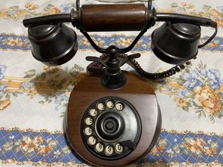 Teléfono antiguo