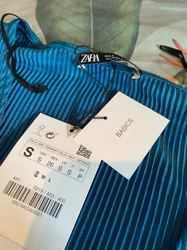 Vedtifo midi plisado Zara