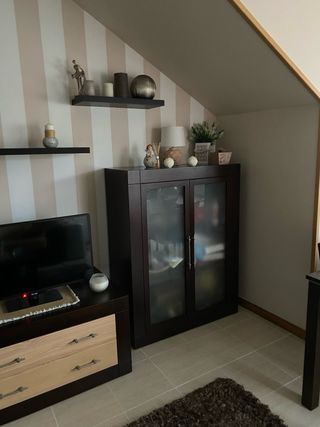 muebles de salon con mesasillas y sofas