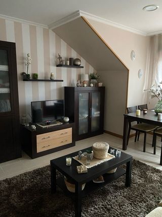 muebles de salon con mesasillas y sofas