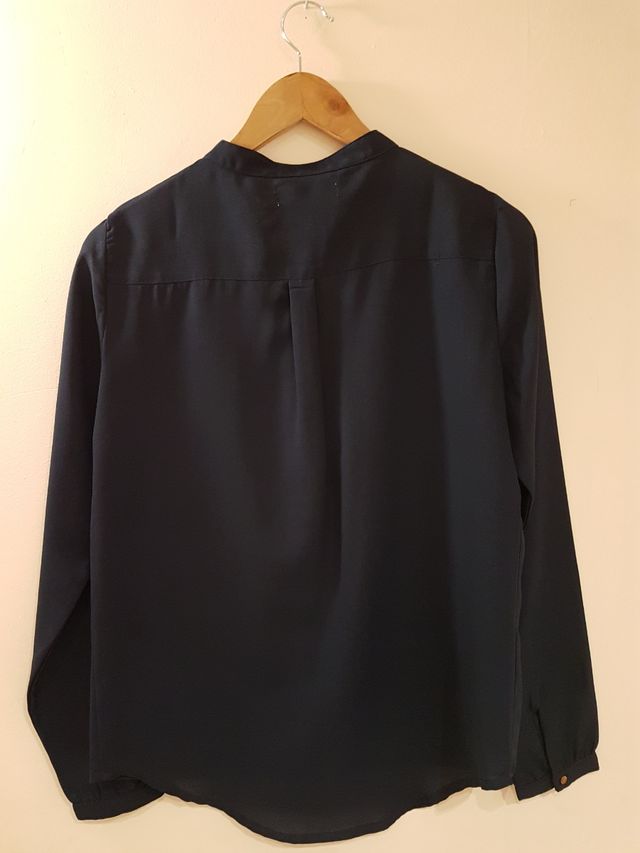 Blusa azul marino