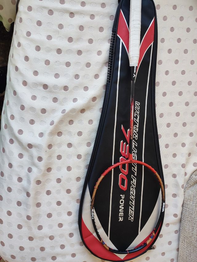 raquetas y raquetero Víctor