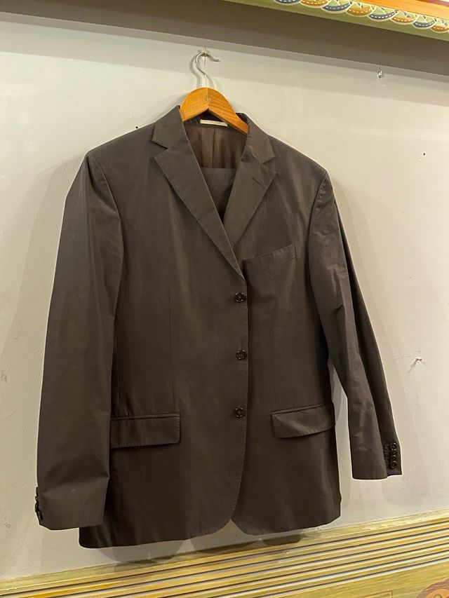 Traje completo Massimo Dutti.