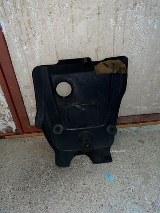 Tapa motor Volkswagen golf mk4