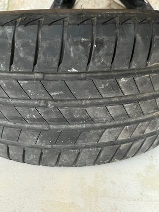 225/40 R18 92Y Bridgeston Turanza T005