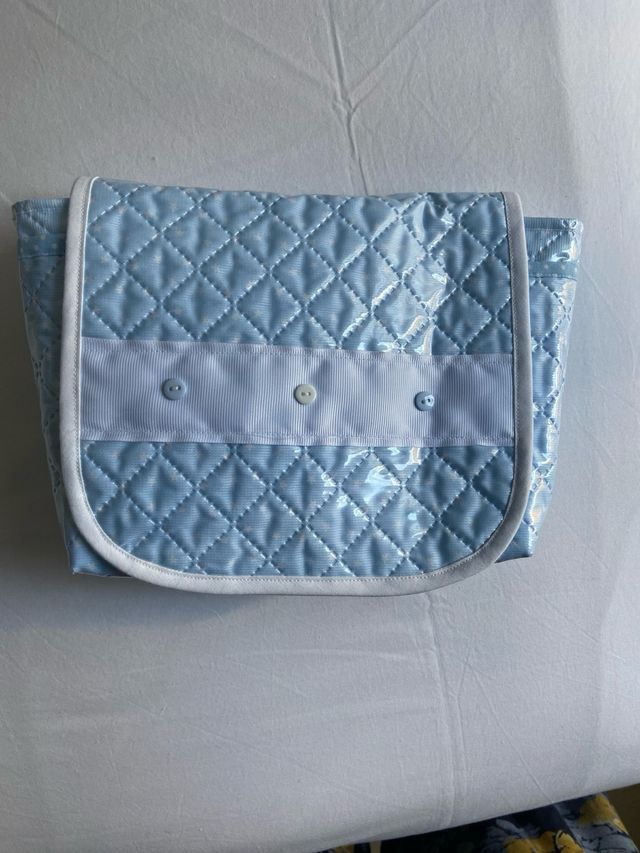 Bolsa para pañales y toallitas