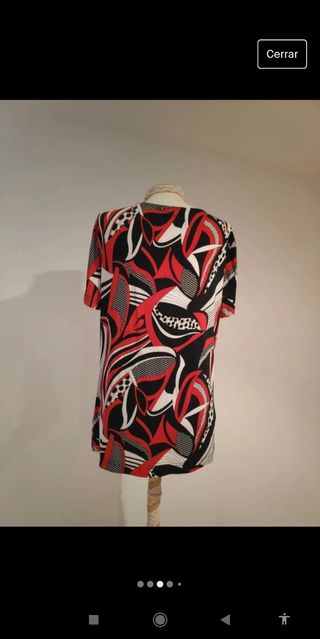 Blusa de licra con fruncido lateral 