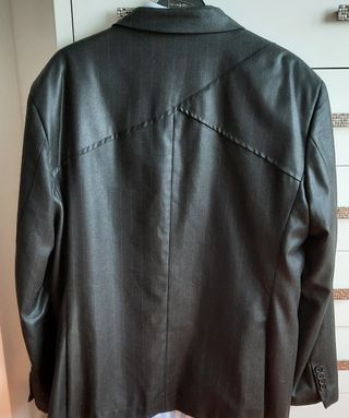 Americana Moscanueva talla 54.