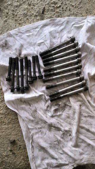 Tornillería culatas Jeep Cherokee 