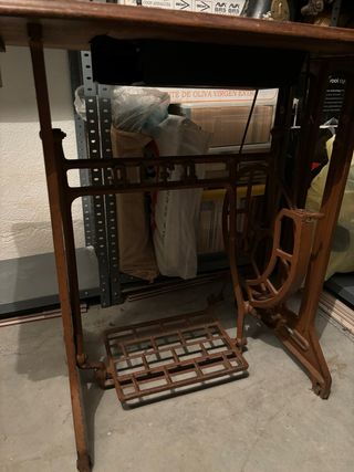 Máquina de coser antigua