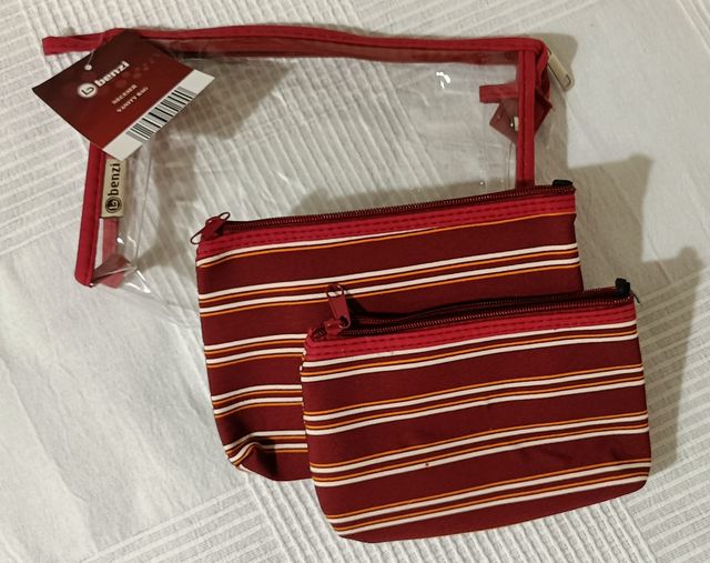 Neceser/ bolsa de aseo Nueva