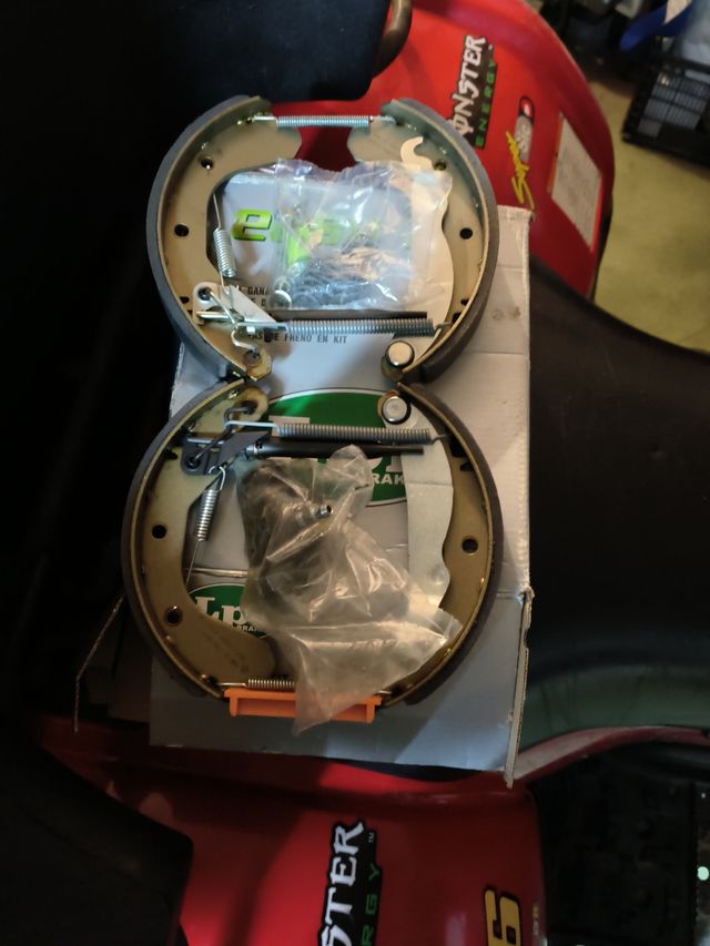 Vendo kit zapatas premontados corsa A