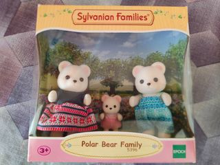 Sylvanian Families – Polar Bear Family (Eisbär-Familie), 3 Figuren Mit Beweglichen Gliedern