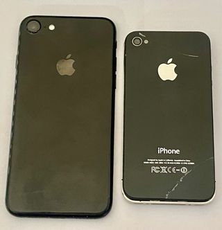 Iphone 7 y 4 Piezas