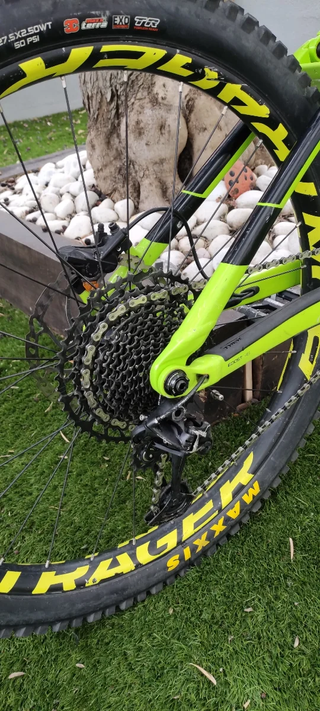 Cubierta MAXXIS Assegai EXO 27.5"x2.5 " + llanta