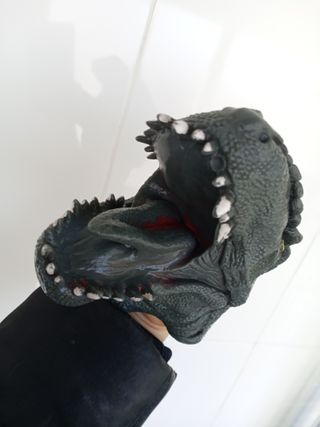 Dinosaurio marioneta
