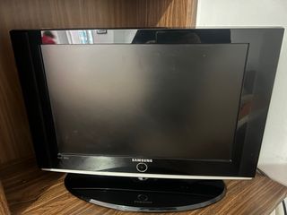 tv samsung 24” hd