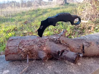 Coltello e balestra arco vedi foto