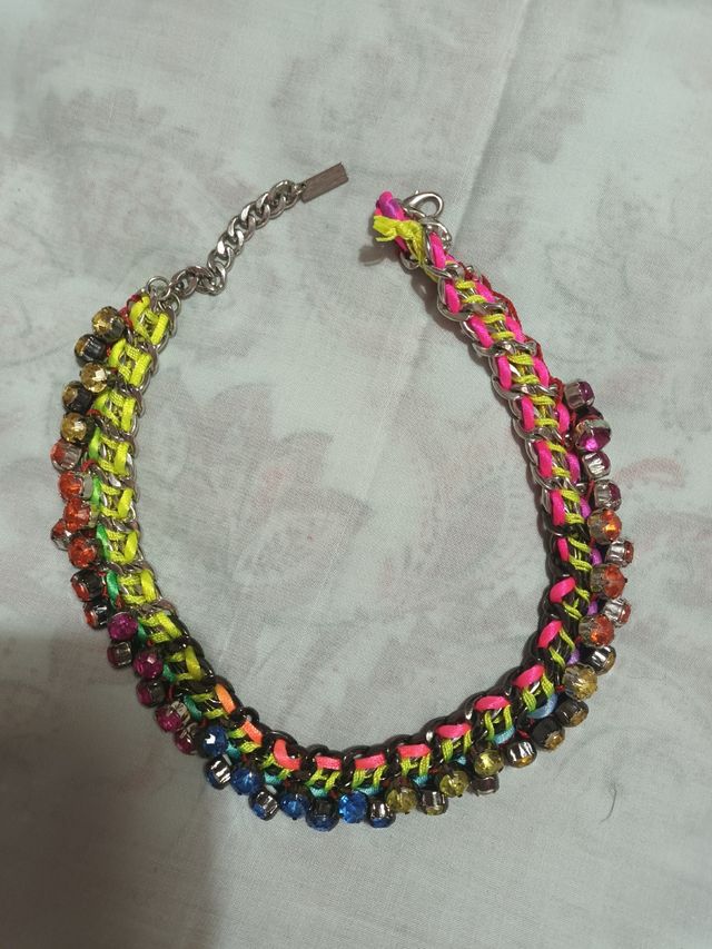 Colgante multicolor.