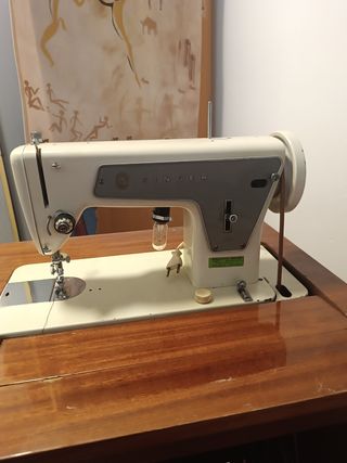 Maquina de coser Singer