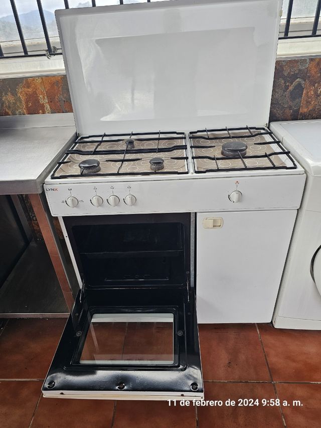 Cocina de gas con horno lynx