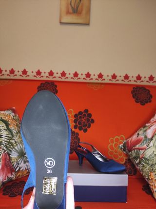 Zapatos destalonados