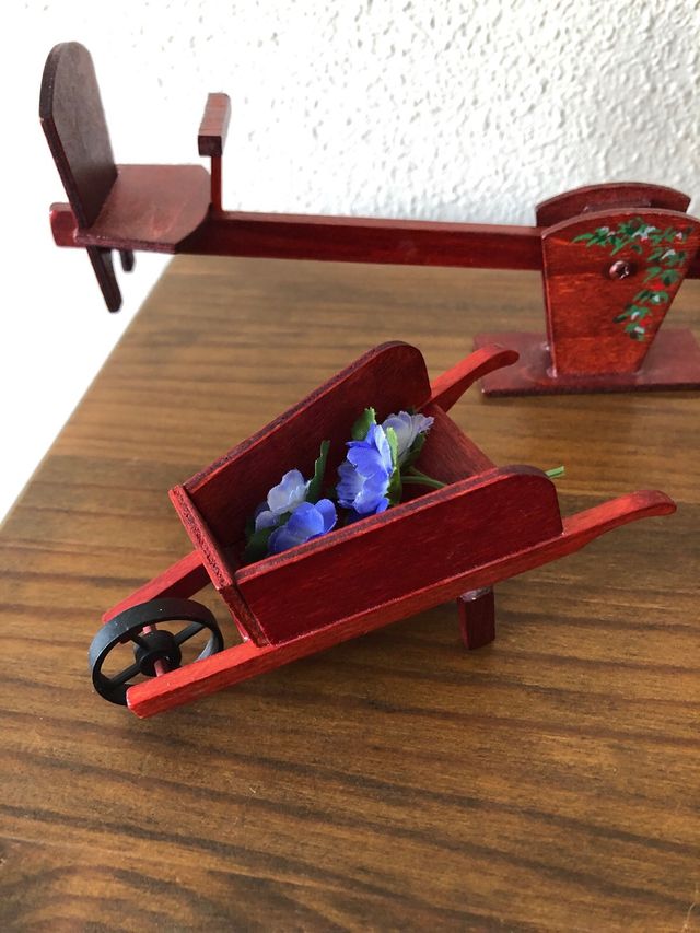 Columpios para casa de muñecas