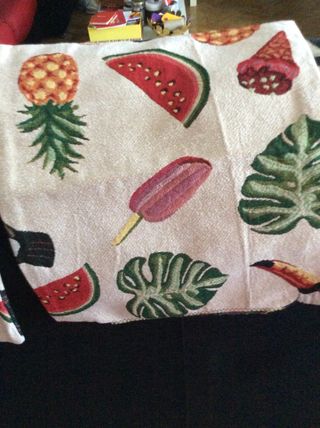 Dos fundas de cojín sin estrenar.