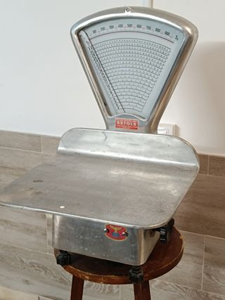 BAJADA DE PRECO.BÁSCULA ANTIGUA. Precio negociable