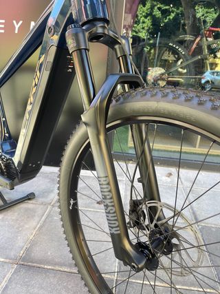 BERRIA BRAVO HYBRID HP6