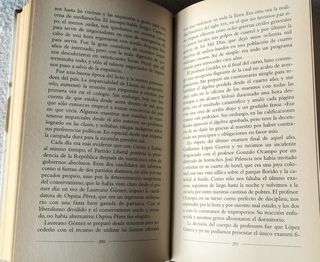 4 libros Marquez, Carroll, Marx, Rivas