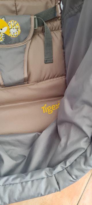 Cuna y mecedora de bebé 3 en 1 NUEVO.