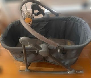 Cuna y mecedora de bebé 3 en 1 NUEVO.