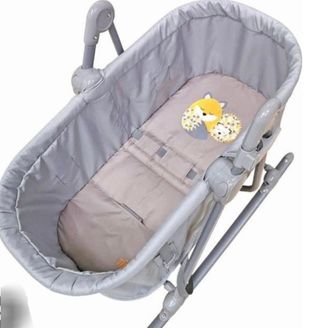 Cuna y mecedora de bebé 3 en 1 NUEVO.