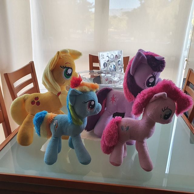 Peluches pony