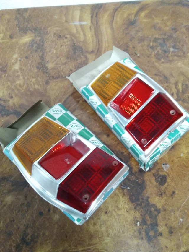 Renault 6 Antiguo. Tulipa trasero  Nuevo