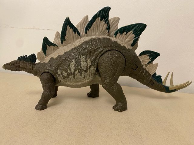 Dinosaurio Stegosaurus Jurassic World