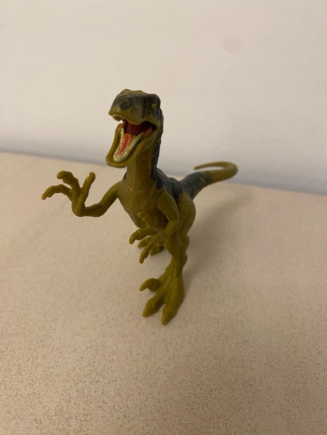 Dinosaurio Velociraptor Mattel