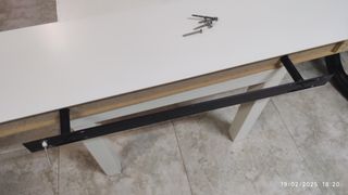 MUEBLE BAJO TV IKEA. MUY BUEN ESTADO