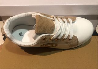 Zapatillas de deporte niña y niño 