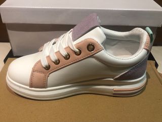 Zapatillas de deporte niña y niño 