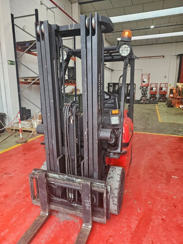 CARRETILLA DIESEL NISSAN