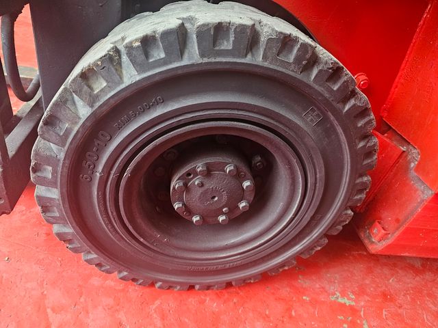 CARRETILLA DIESEL NISSAN