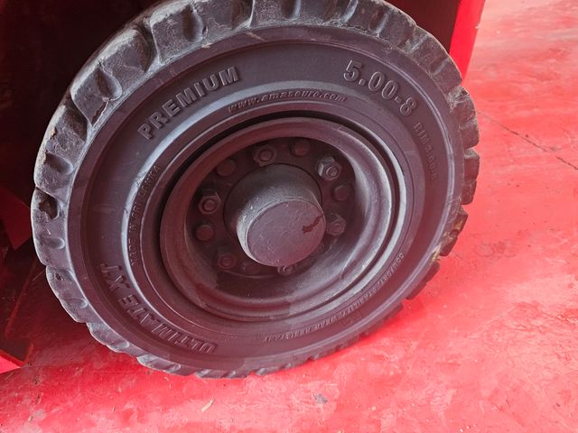 CARRETILLA DIESEL NISSAN