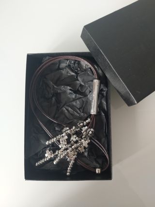 COLLAR DE ZAMAK CON BAÑO DE PLATA Y CUERO