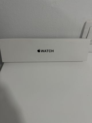Apple Watch SE (2020)