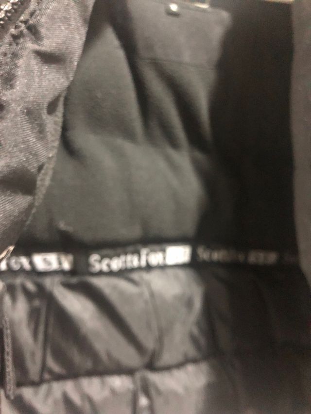 cazadora de niño , scott talla 12 . Precio 18€