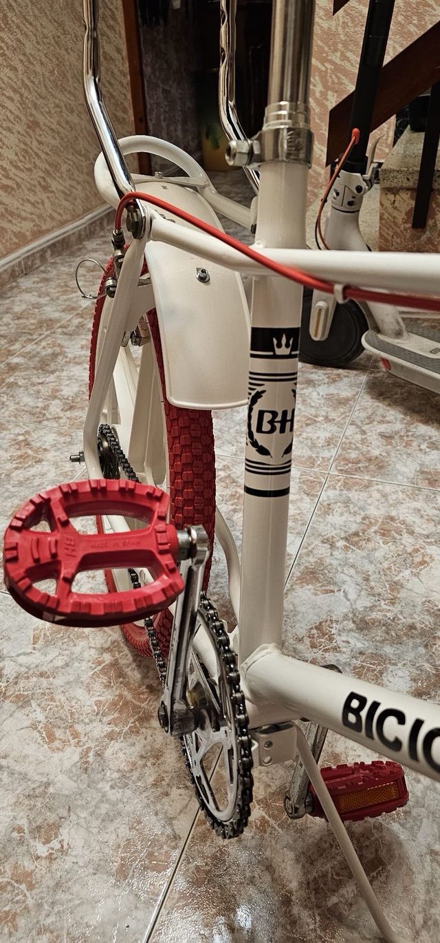 BH bicicross, Espectacular bicicleta echa a gusto