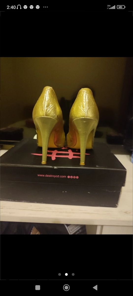 Zapato fiesta o ceremonia sirve para novia.